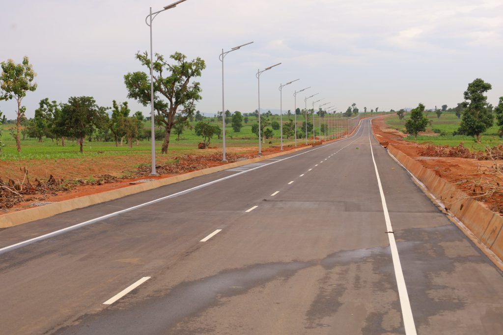 Tunga Madaki Road Restores Access to Farms and Schools